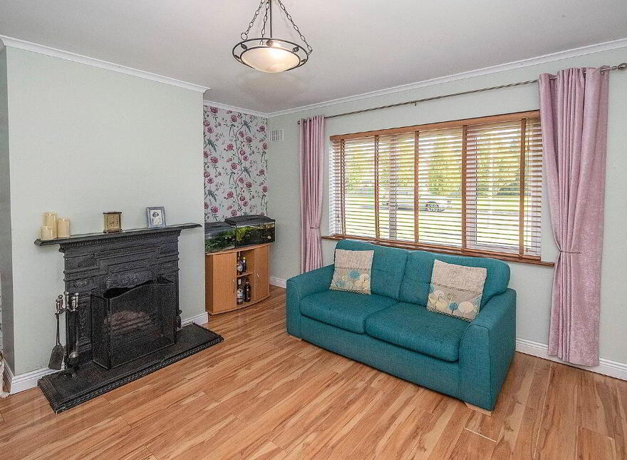 33 Willowbrook, Tallow, P51H276