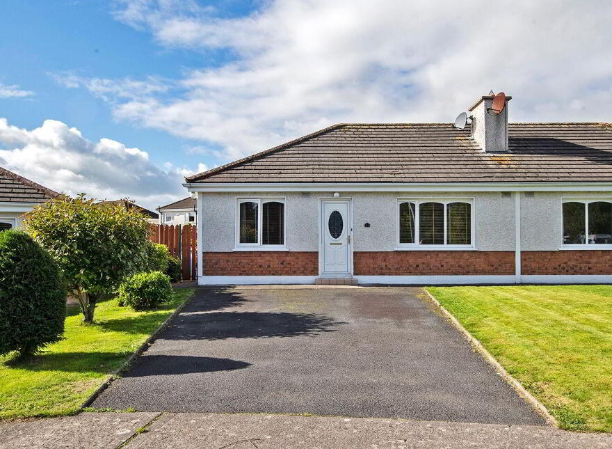 33 Willowbrook, Tallow, P51H276