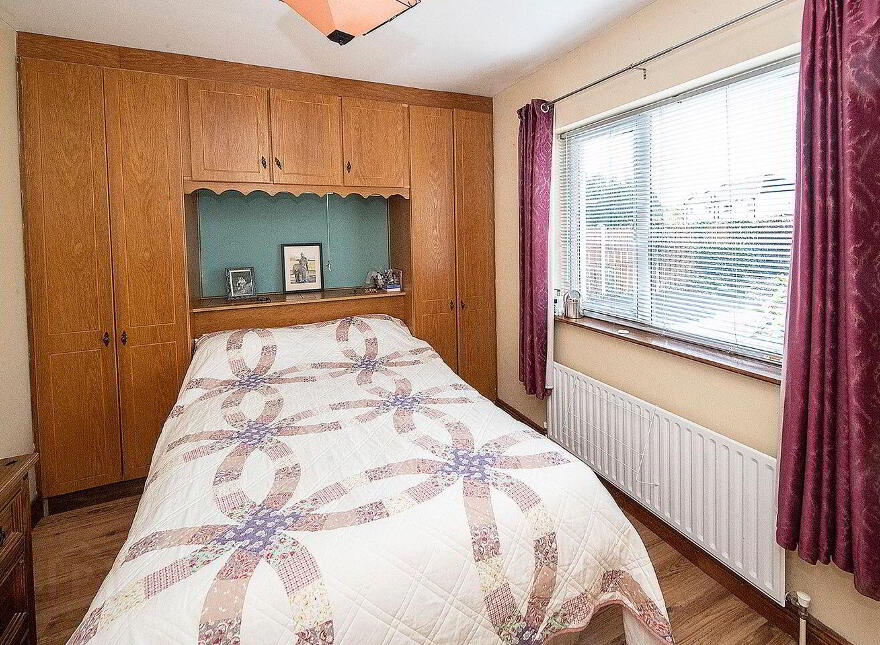 33 Willowbrook, Tallow, P51H276