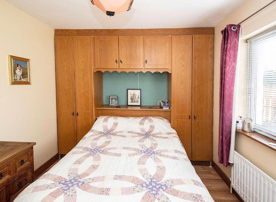 33 Willowbrook, Tallow, P51H276