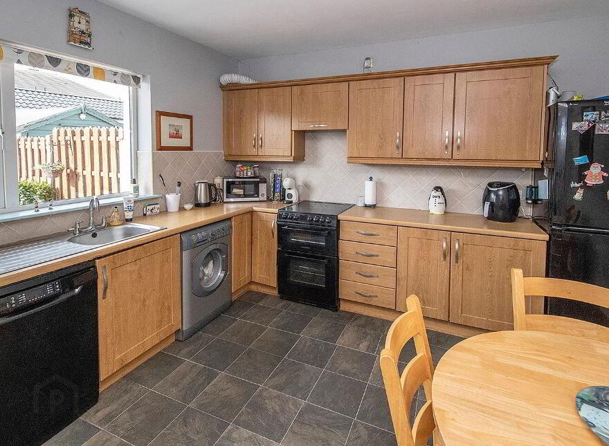 33 Willowbrook, Tallow, P51H276