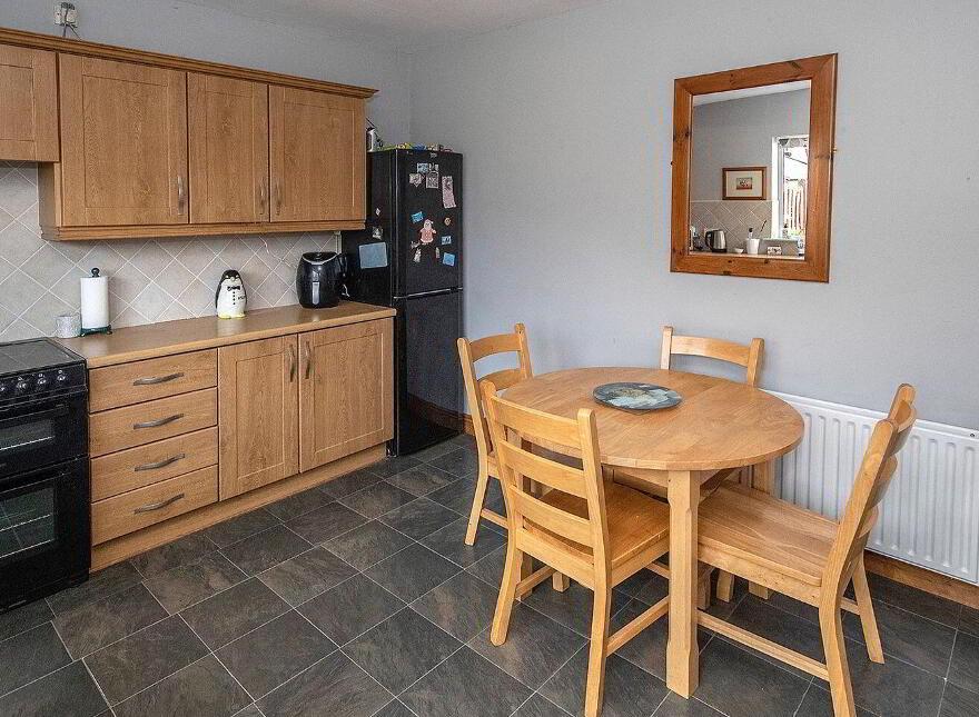 33 Willowbrook, Tallow, P51H276