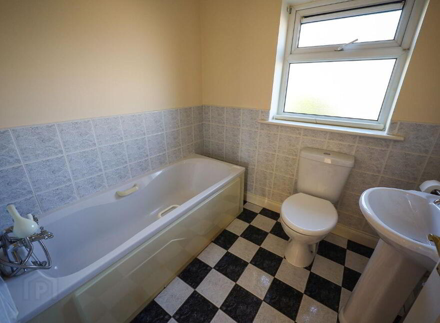 145 Brightwater, Crosshaven, P43KH66
