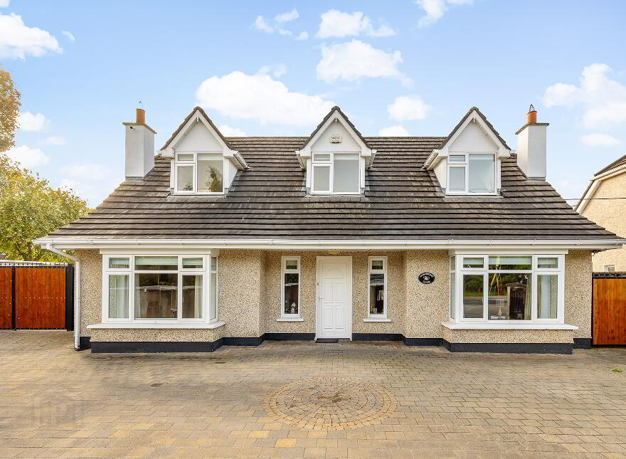 Thornberry Lodge, Lucan, K78EV91 photo