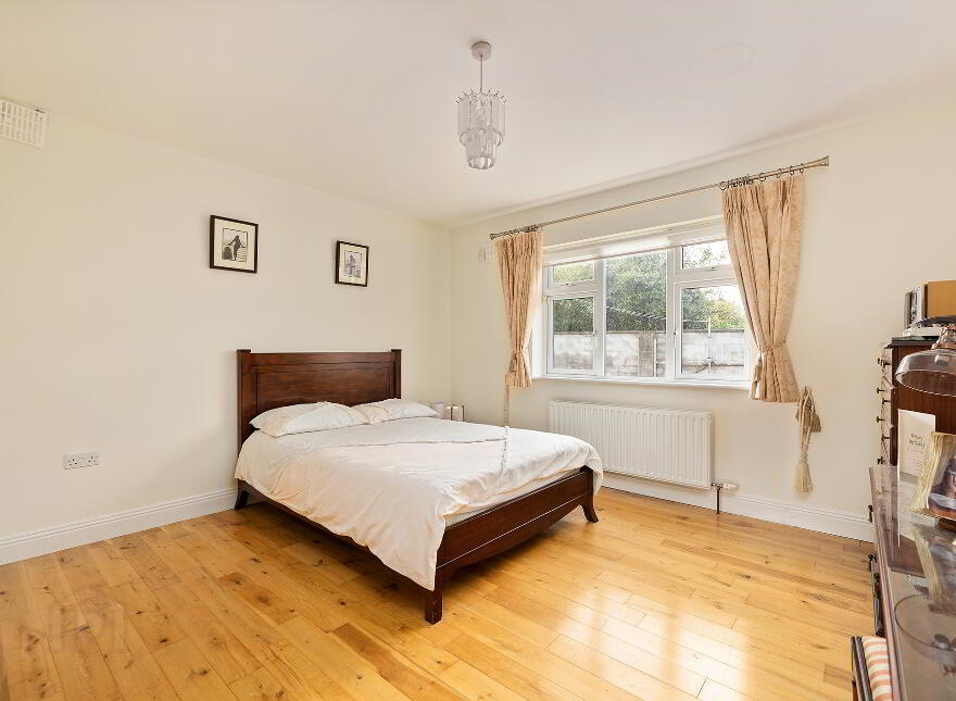 Thornberry Lodge, Lucan, K78EV91