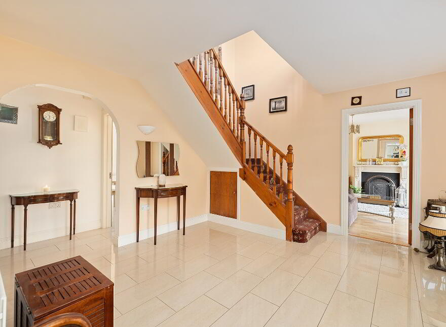 Thornberry Lodge, Lucan, K78EV91