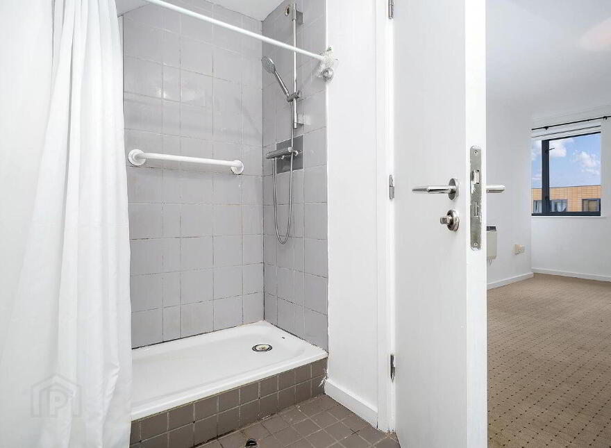 14 Lock Keepers Walk, Royal Canal Park, Dublin 15, D15