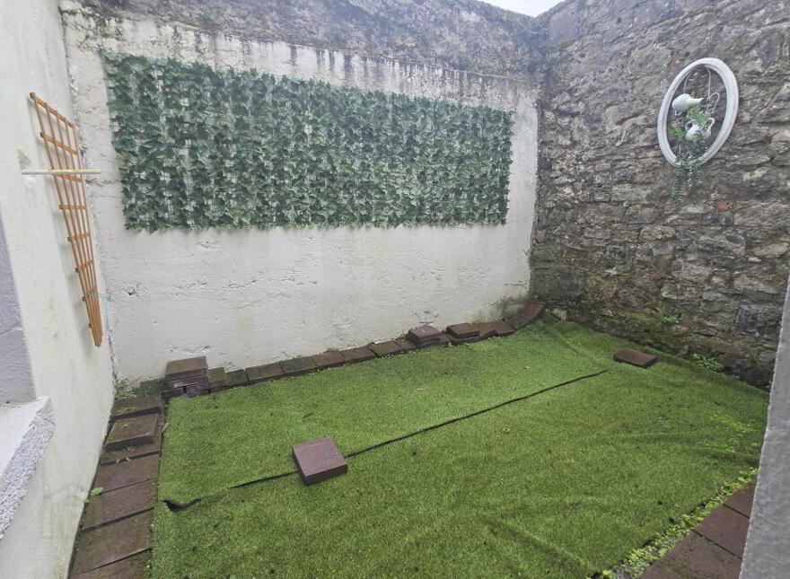 3 Church Street, Loughrea, H62H996