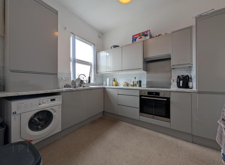 Apt 2, 43 Sunnyside Street, Ormeau, Belfast, BT7 3EX