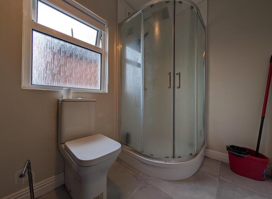 Apt 2, 43 Sunnyside Street, Ormeau, Belfast, BT7 3EX