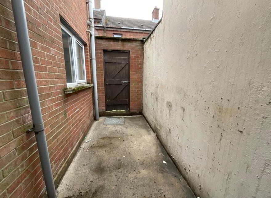 17 Bootle Street, Belfast, BT13 3GQ