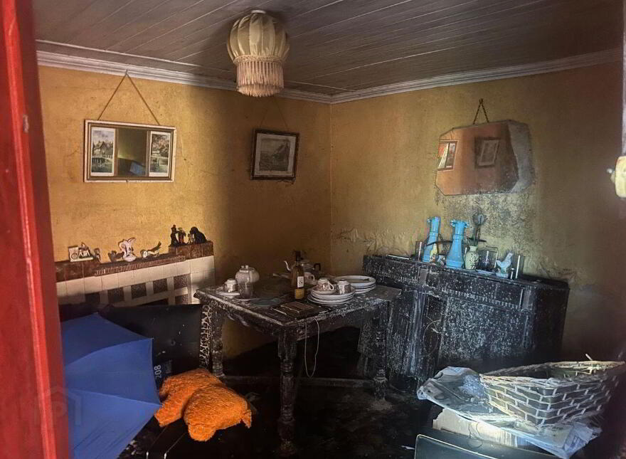 Closh House, Meenies Middle, Drimoleague, P47XD66