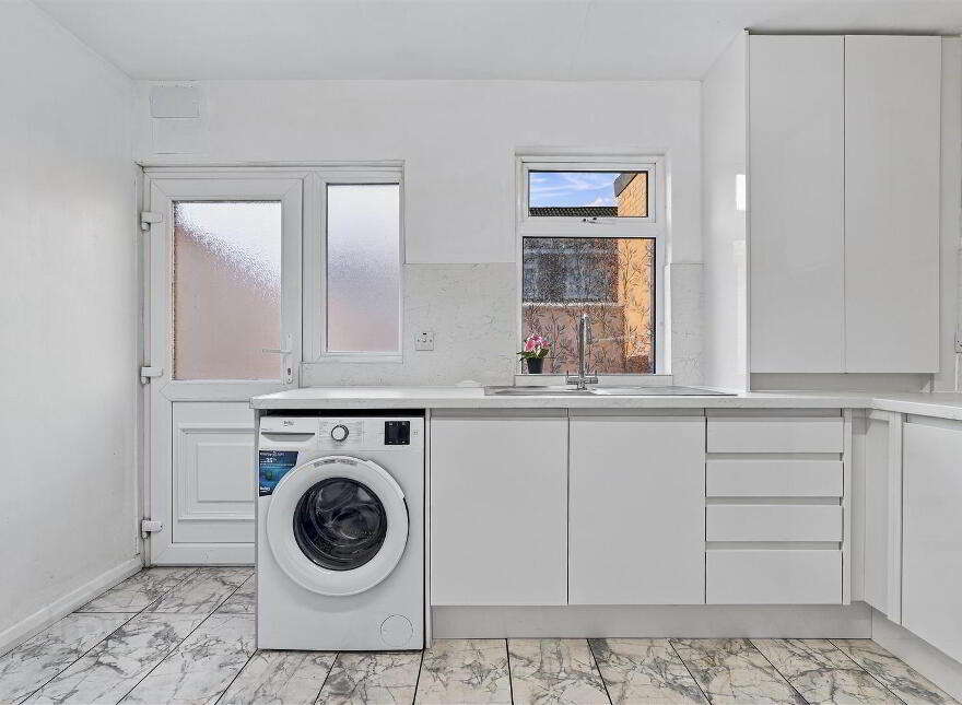 105 Hyndford Street, Belfast, BT5 5JF