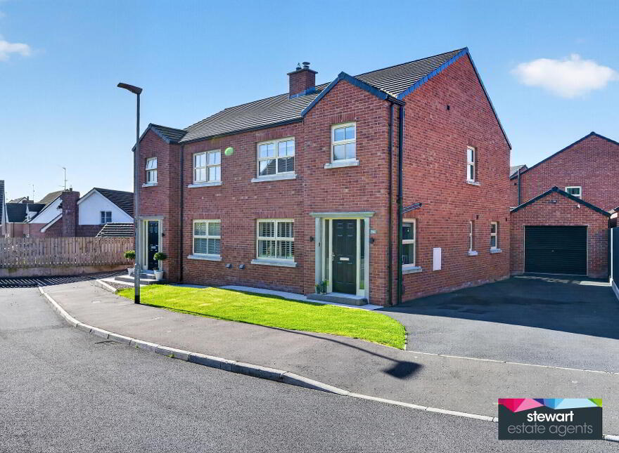 70a Monree Hill, Donaghcloney, BT66 7GZ