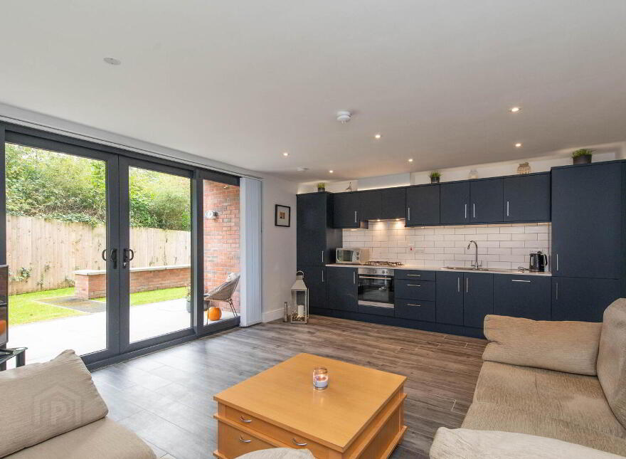 42 Loughshore Manor, Newtownabbey, BT37 9FD