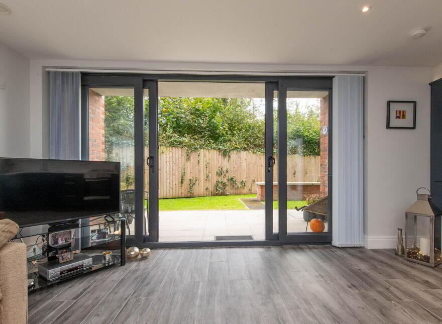 42 Loughshore Manor, Newtownabbey, BT37 9FD