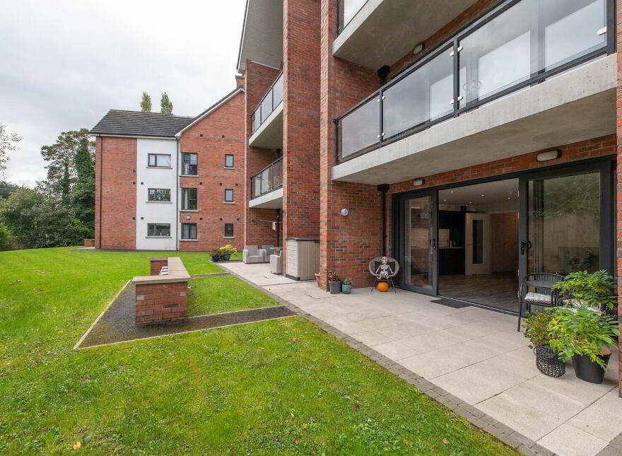 42 Loughshore Manor, Newtownabbey, BT37 9FD