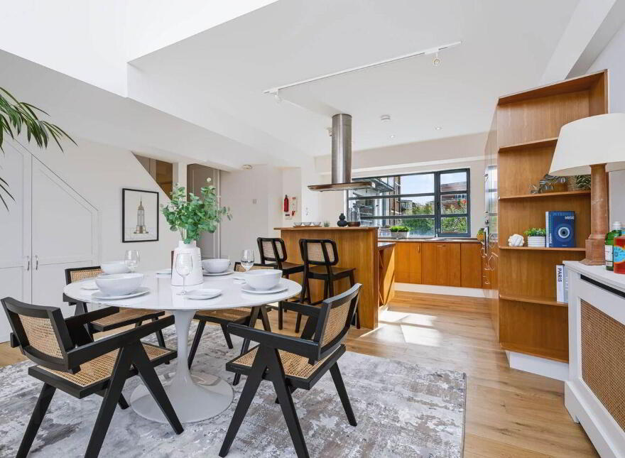 Apt 13 The Warehouse, Clanbrassil Terrace, Clanbrassil Str...South Circular Road, D08V400