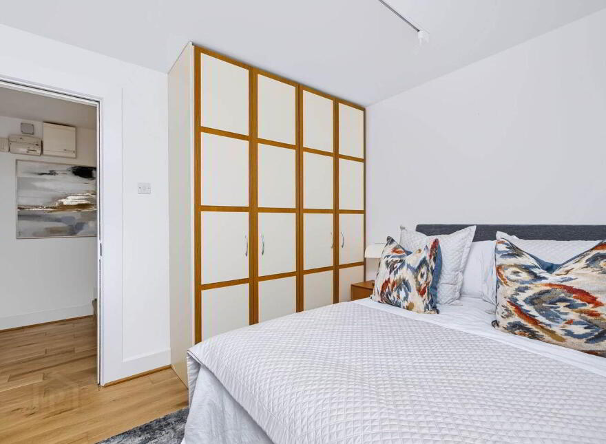 Apt 13 The Warehouse, Clanbrassil Terrace, Clanbrassil Str...South Circular Road, D08V400