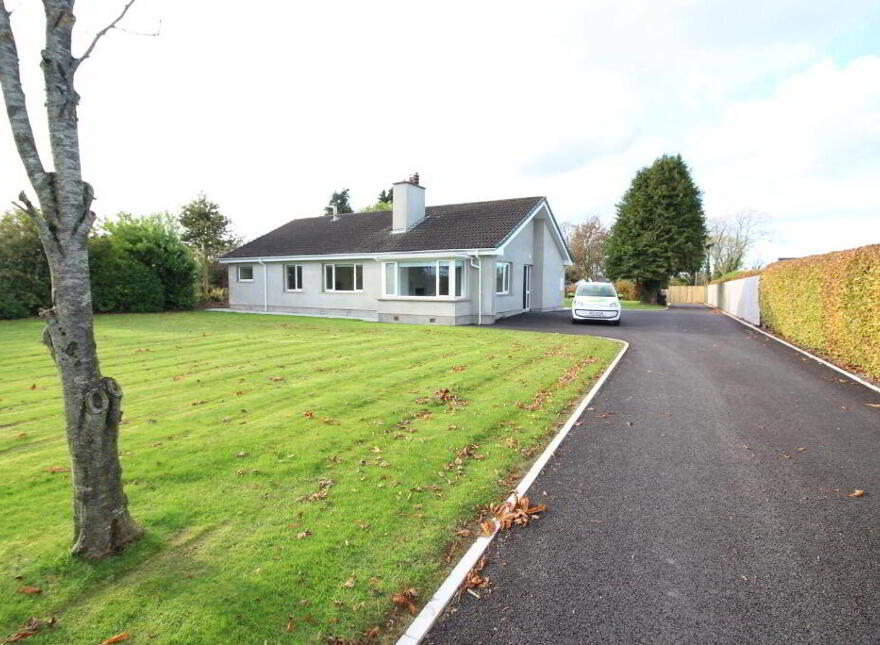 18 Dunygarton Road, Lisburn, BT27 5RT
