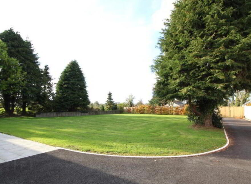 18 Dunygarton Road, Lisburn, BT27 5RT