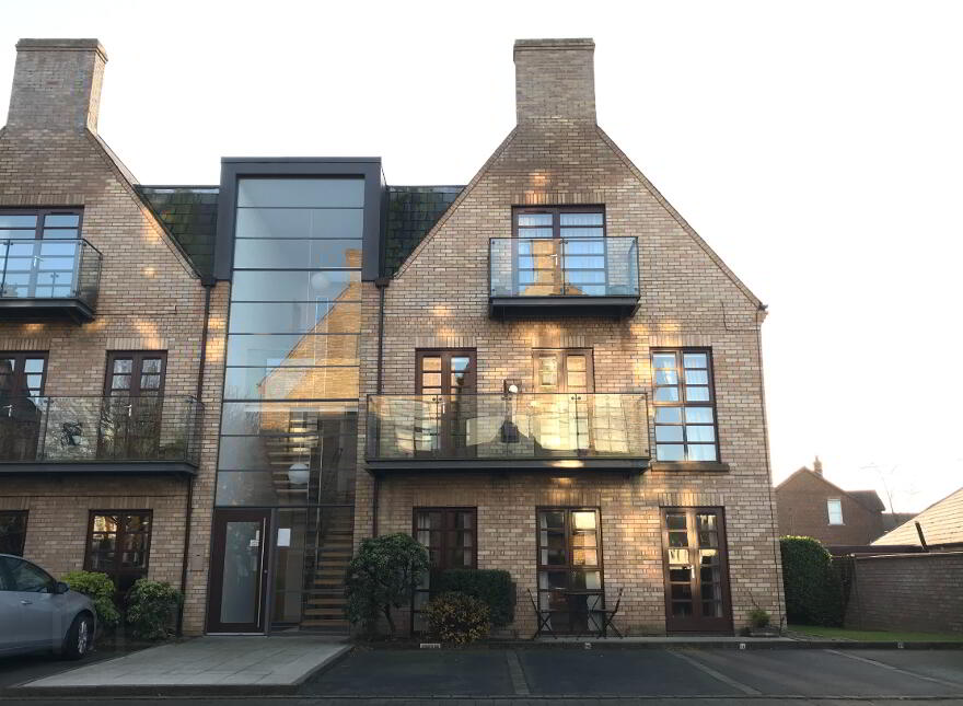 14 Altona Lodge, 69 Church Road, Holywood, BT18 9BX