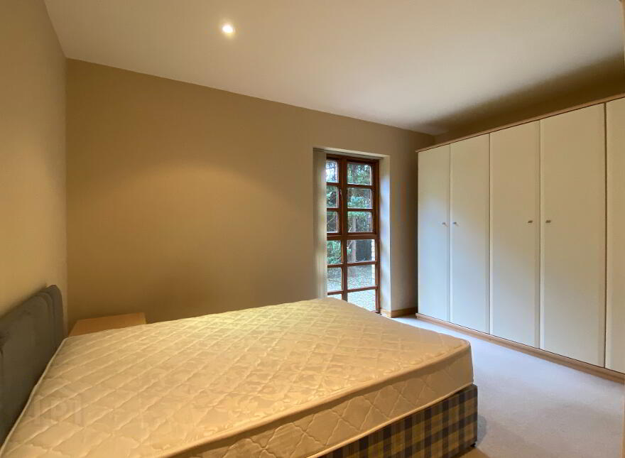 14 Altona Lodge, 69 Church Road, Holywood, BT18 9BX