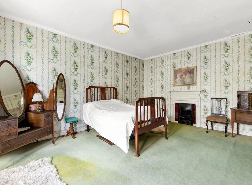 Teevinore, La Touche Road, Greystones, A63P283