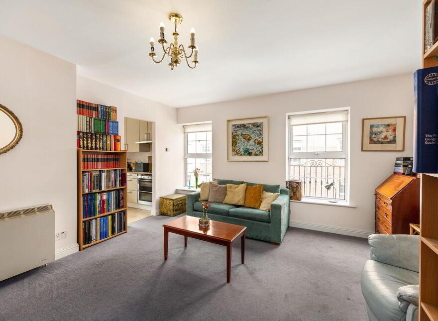 122 Custom Hall, Gardiner Street, Dublin 1, D01WR23