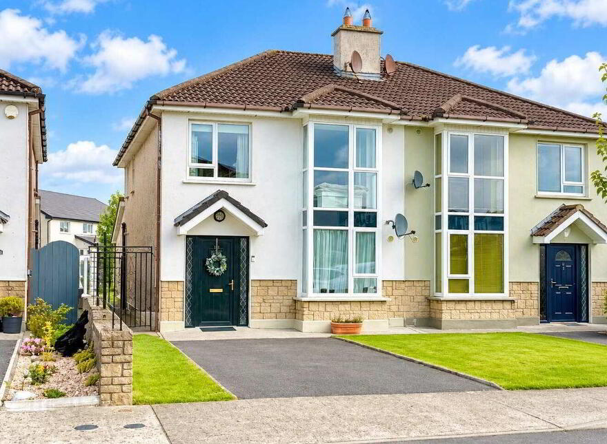 23 Ross Árd, Monksland, Athlone, N37C8E2 photo