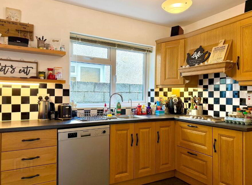23 Ross Árd, Monksland, Athlone, N37C8E2