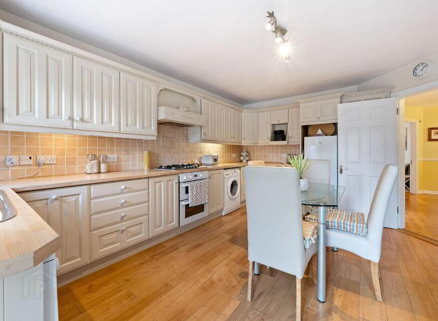 21 The Beeches, Bridgemount, Carrigaline, P43CF65