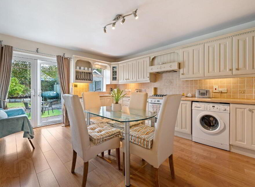 21 The Beeches, Bridgemount, Carrigaline, P43CF65