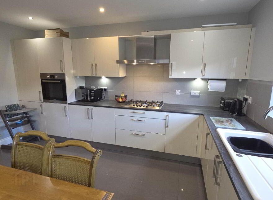 6 Clare Drive, Ballycastle, BT54 6FN