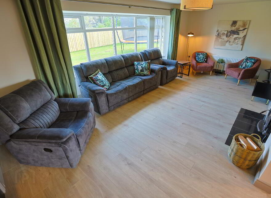 16 Magherana Park, Waringstown, BT66 7QF