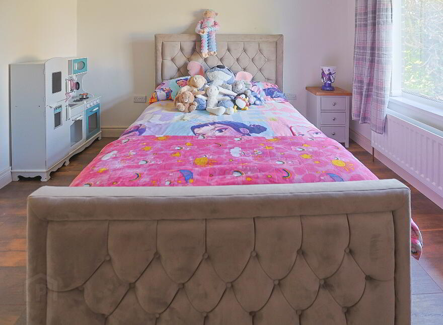 16 Magherana Park, Waringstown, BT66 7QF