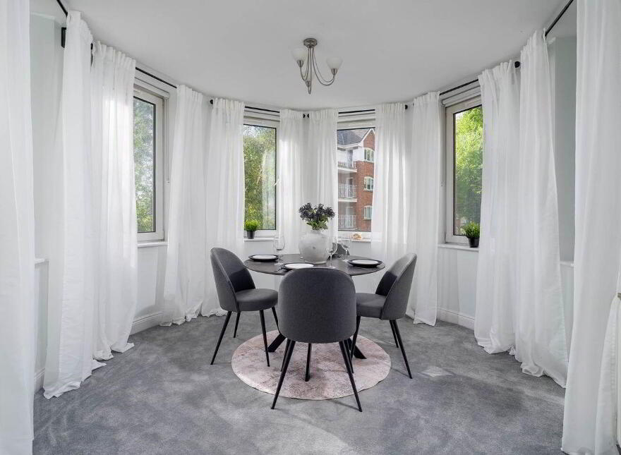 142 The Sweepstakes, Ballsbridge, Ballsbridge, D04KX53