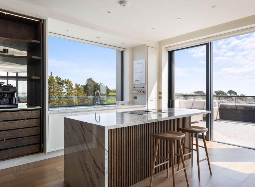 37 The Lambay, Seamount Rise, Malahide, K36F8P0