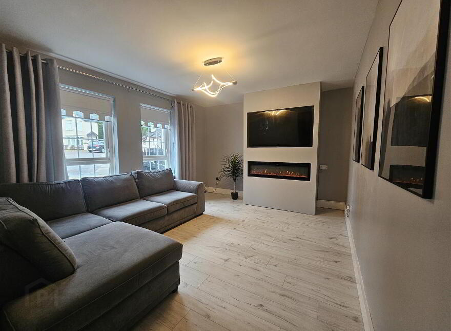 4 Glenfearna Gardens, Belfast, BT17 0YB photo