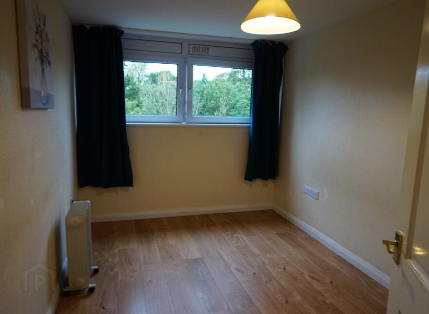 7c Ferndale House, Dunmurry, Belfast, BT17 9DB