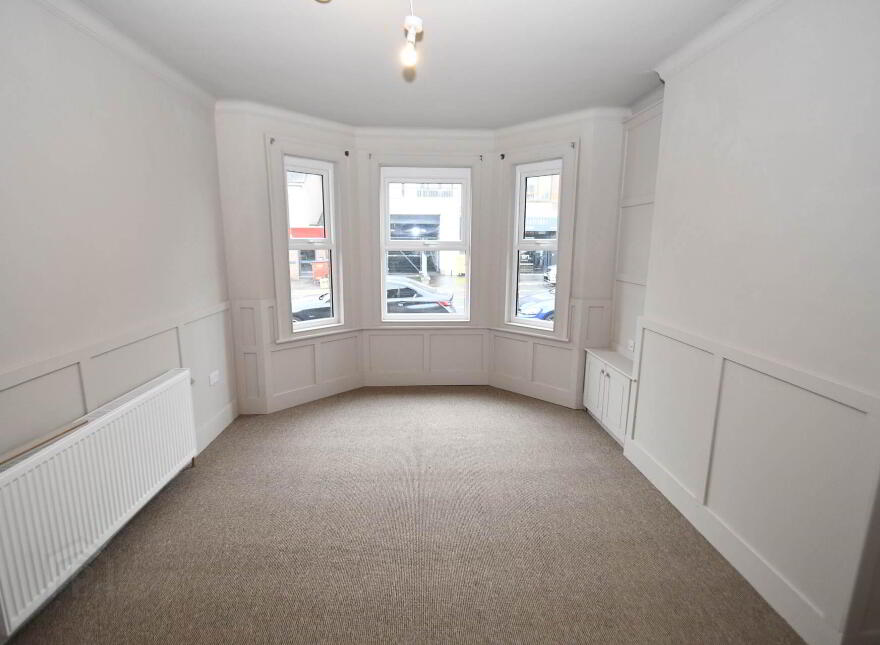 170 Kingsway, Belfast, BT17 9AD