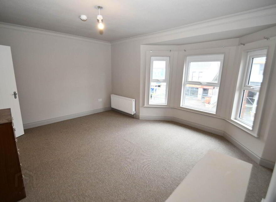 170 Kingsway, Belfast, BT17 9AD