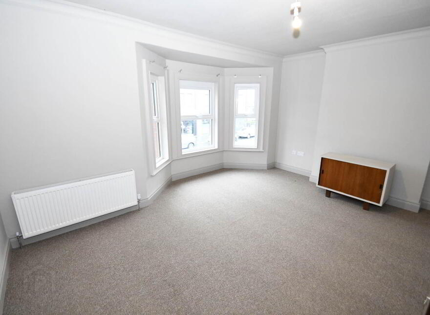 170 Kingsway, Belfast, BT17 9AD