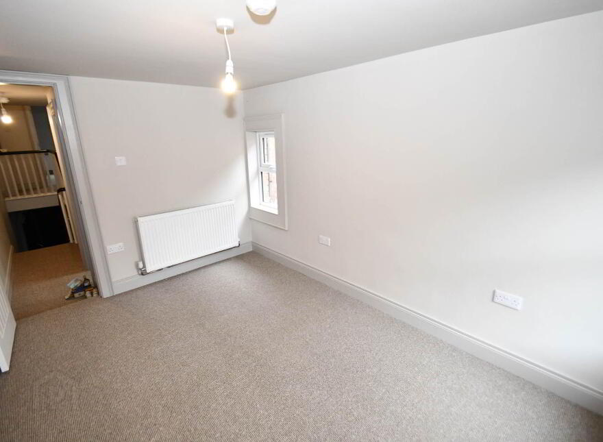 170 Kingsway, Belfast, BT17 9AD