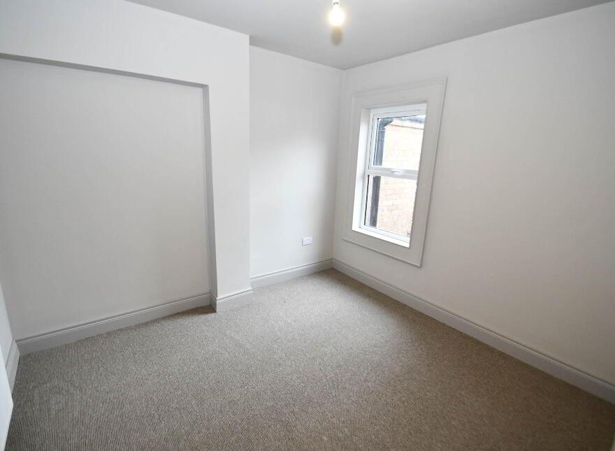 170 Kingsway, Belfast, BT17 9AD