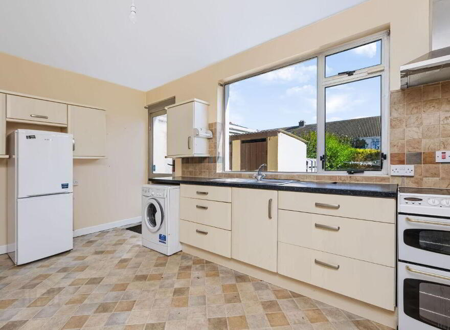 84 Meadow Vale, Deansgrange, A94HK18