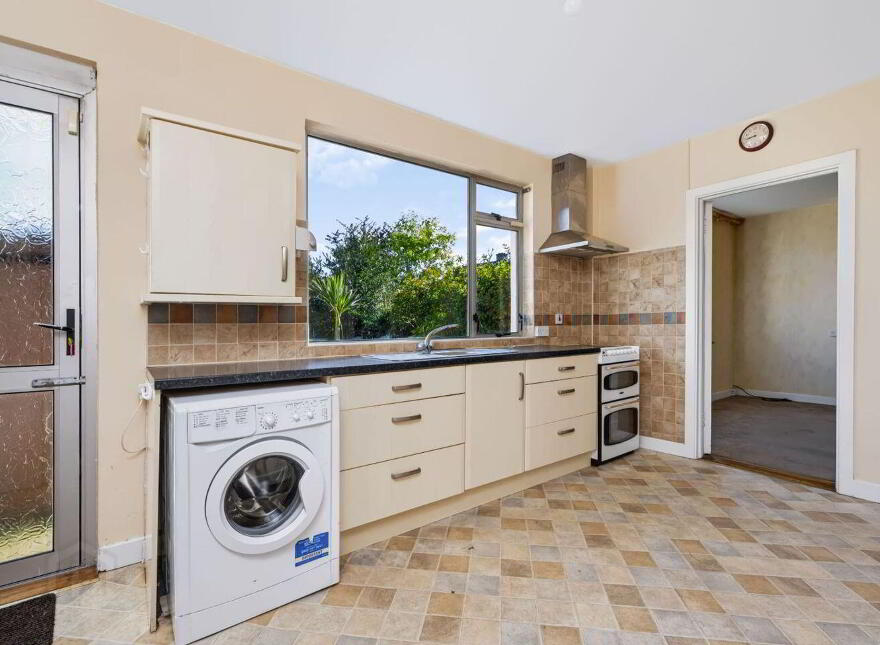 84 Meadow Vale, Deansgrange, A94HK18
