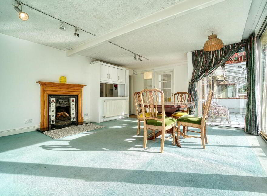 El Verano, Mounttown Road Upper, Monkstown, A96X6W6