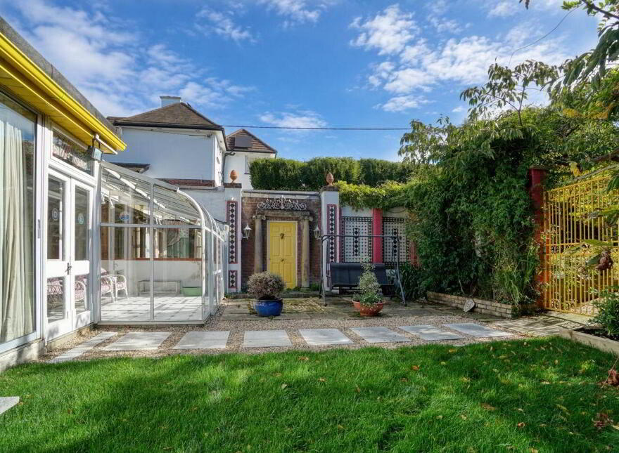 El Verano, Mounttown Road Upper, Monkstown, A96X6W6