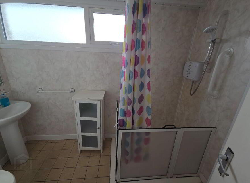 4 Highfield, Carrickmacross, A81K237